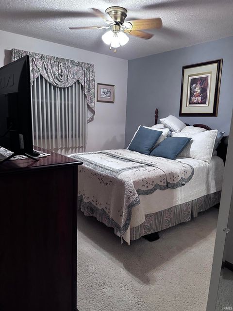 Tiny photo for 2804 ROCKFORD CT SO Circle #2804, Kokomo, IN 46902 (MLS # 202542385)