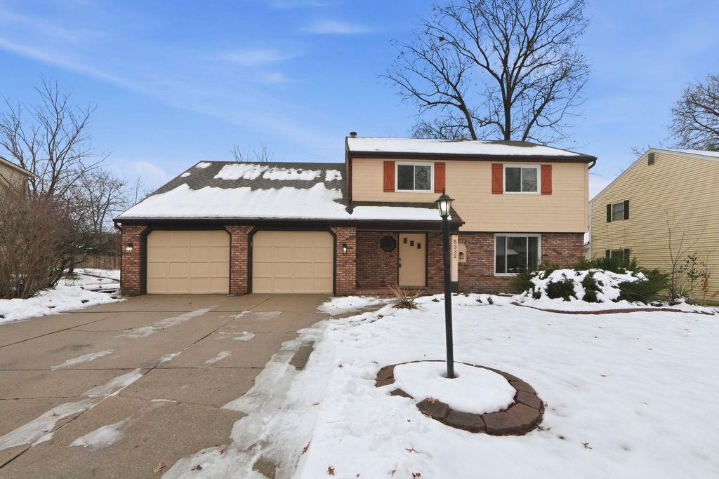 Photo of 5332 Hartford Drive, Fort Wayne, IN 46835 (MLS # 202548477)