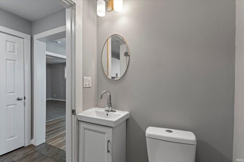 Tiny photo for 406 E Broadway Street, South Bend, IN 46601 (MLS # 202625679)