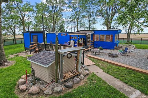 Tiny photo for 8734 N 200 W, Alexandria, IN 46001 (MLS # 202618735)