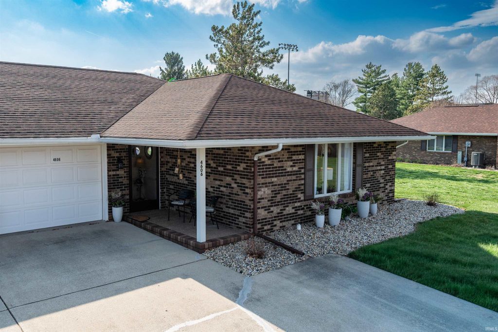 Photo of 4606 S Bellamy Boulevard, Marion, IN 46952 (MLS # 202610405)