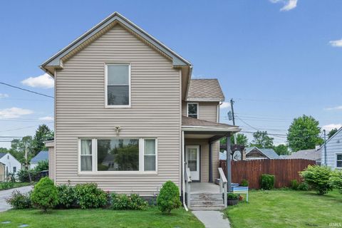Photo of 2818 Underwood Street, Lafayette, IN 47904 (MLS # 202606706)