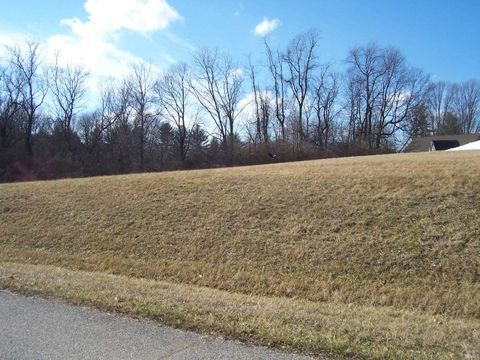 Tiny photo for 99 Heartland Hills Drive, Logansport, IN 46947 (MLS # 202404237)