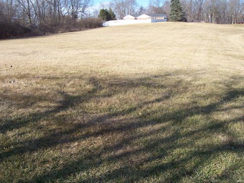Tiny photo for 99 Heartland Hills Drive, Logansport, IN 46947 (MLS # 202404237)