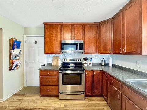 Tiny photo for 1366 W Glenview Court, Columbia City, IN 46725 (MLS # 202605684)