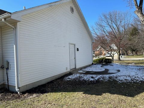 Tiny photo for 1235 Bittersweet Lane, Rochester, IN 46975 (MLS # 202606149)