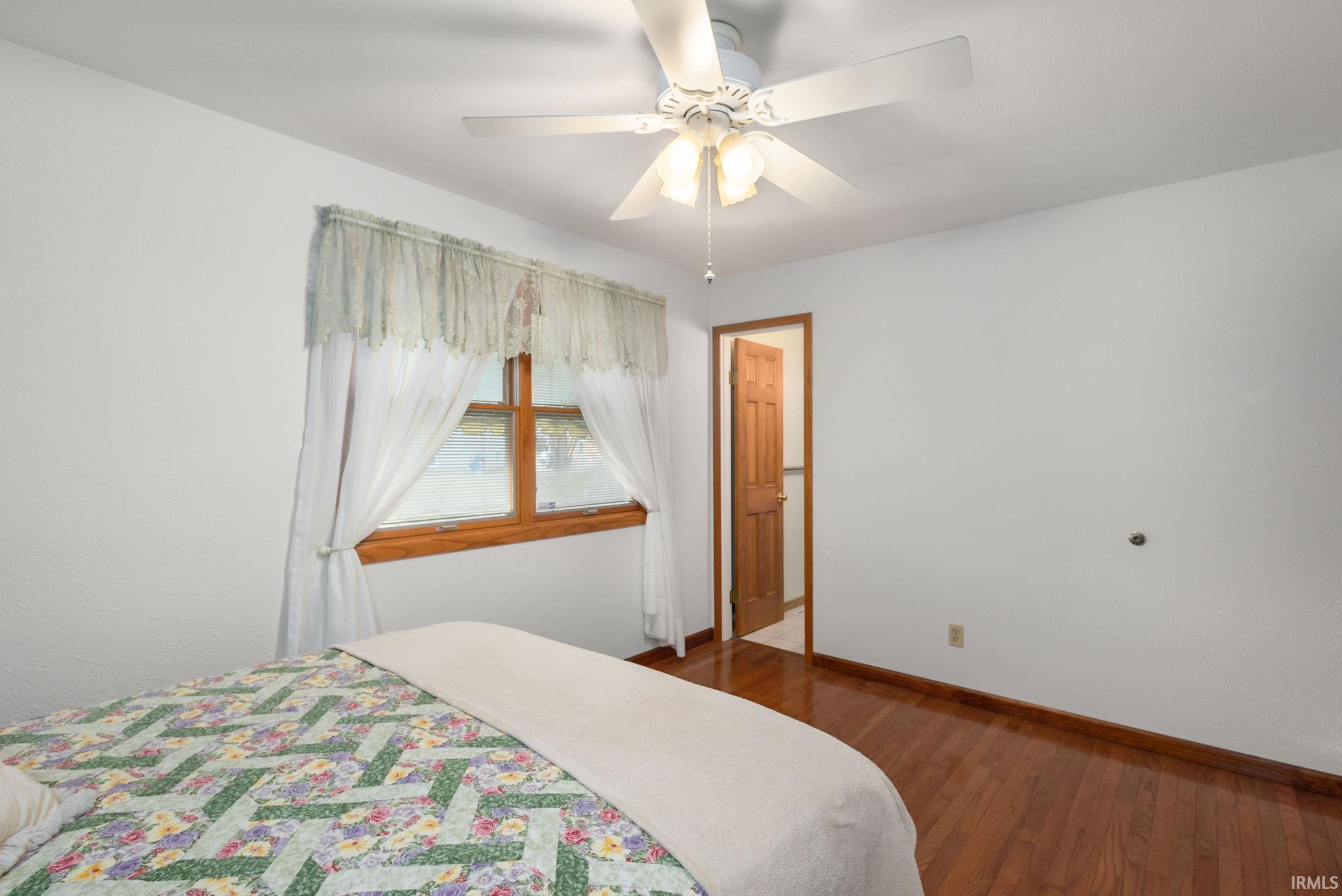 South Bend, Indiana 46614, United States, 3 Bedrooms Bedrooms, ,3 BathroomsBathrooms,Residential,Pending,8765