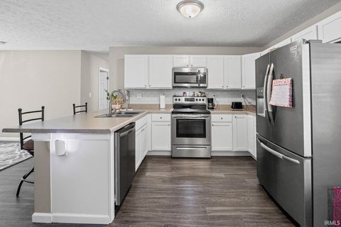 Tiny photo for 1908 Whitcomb Avenue, Lafayette, IN 47904 (MLS # 202543839)