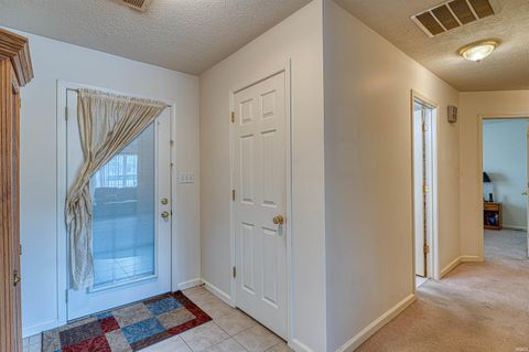 Tiny photo for 3620 Oaklyn Court, Evansville, IN 47711 (MLS # 202536186)