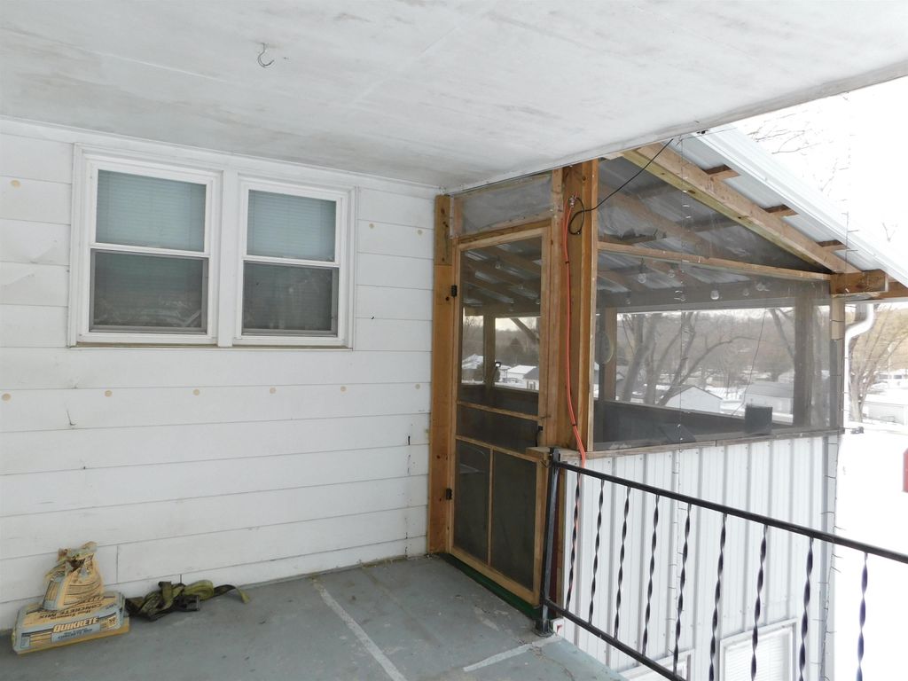 Photo of 264 W Wainwright Avenue, Paoli, IN 47454 (MLS # 202604305)