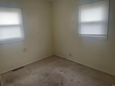 Tiny photo for 558 E 5Th Street, Peru, IN 46970 (MLS # 202545499)