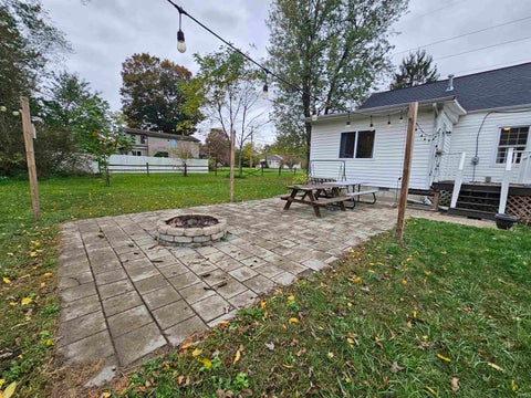 Tiny photo for 3123 S Meridian Street, Marion, IN 46953 (MLS # 202643598)