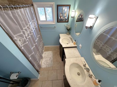 Tiny photo for 5240 E Wenz Drive, Monticello, IN 47960 (MLS # 202606888)