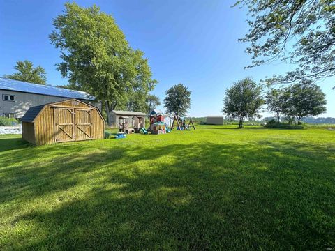 Tiny photo for 5240 E Wenz Drive, Monticello, IN 47960 (MLS # 202606888)