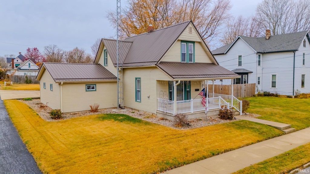 Photo of 1472 Middle Street, Wabash, IN 46992 (MLS # 202546375)