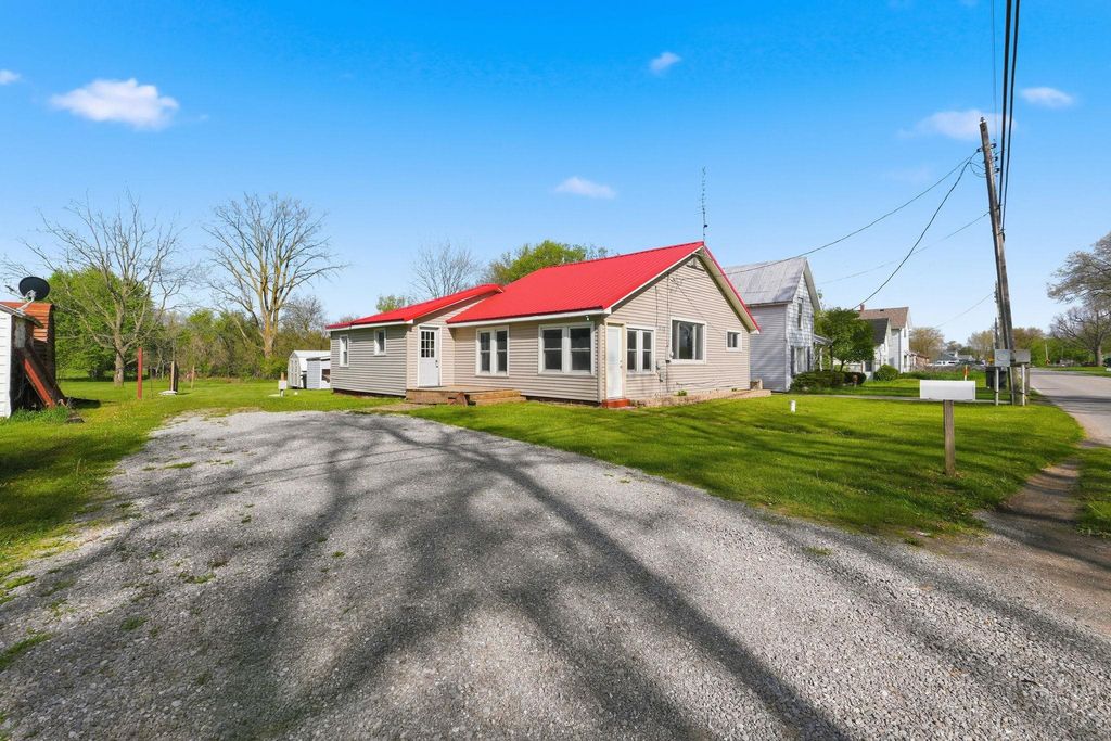 Photo of 3920 S 1175, Lagrange, IN 46761 (MLS # 202616054)