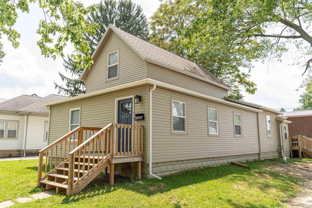 Photo of 1301 S Buckeye Street, Kokomo, IN 46902 (MLS # 202630623)