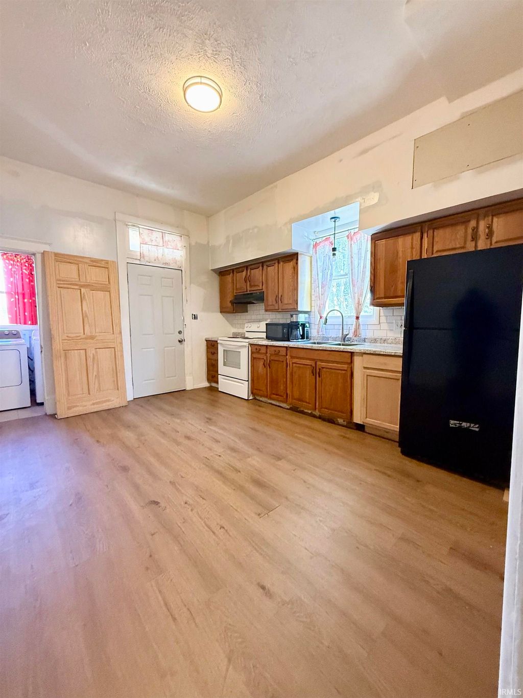 Photo of 600 Adams Avenue, Evansville, IN 47713 (MLS # 202603350)