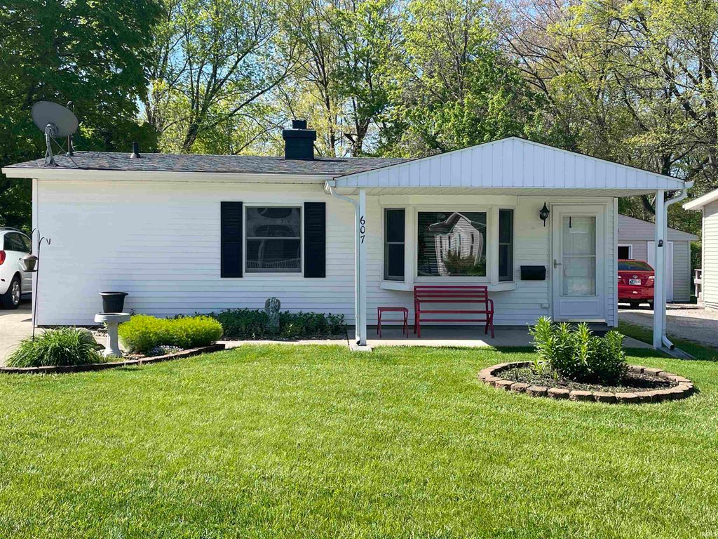 Photo of 607 Opal Street, Huntington, IN 46750 (MLS # 202617022)