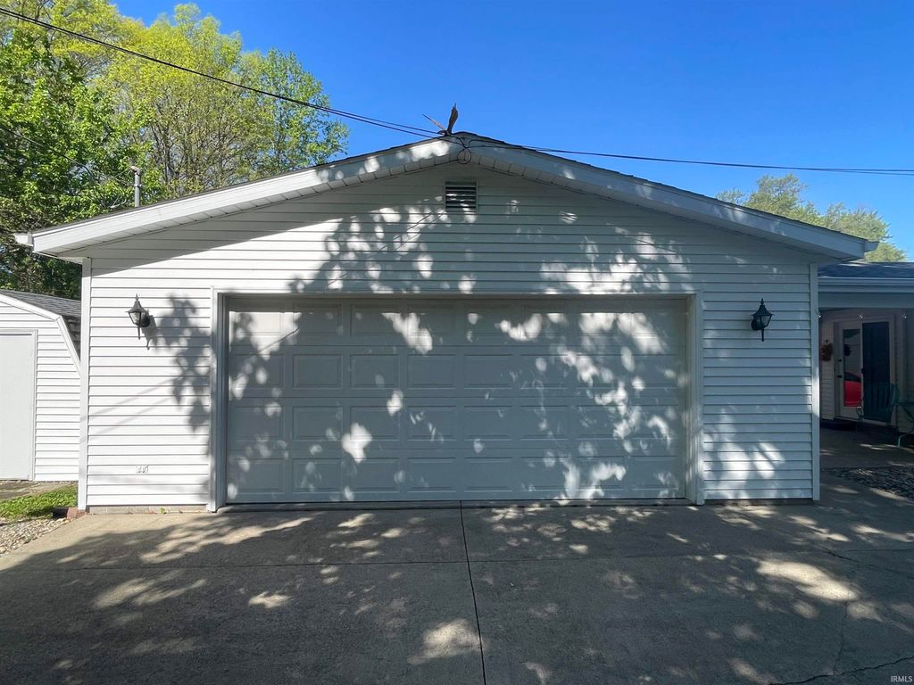 Photo of 607 Opal Street, Huntington, IN 46750 (MLS # 202617022)