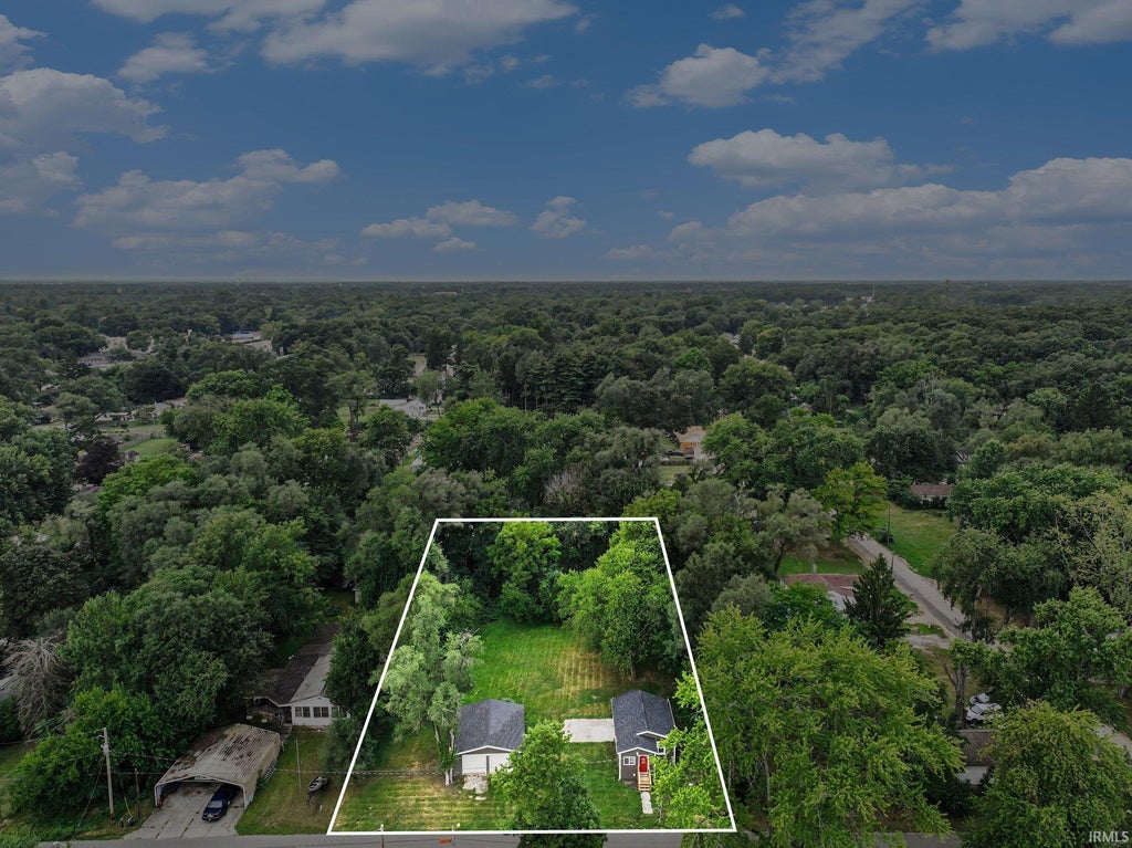 Photo of 54327 Hastings Street, Elkhart, IN 46514 (MLS # 202637477)