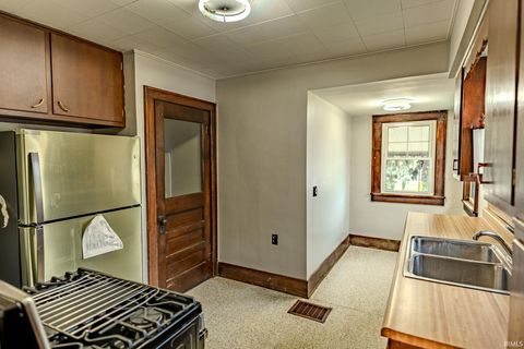 Tiny photo for 1920 perdue Street, Lafayette, IN 47905 (MLS # 202538051)
