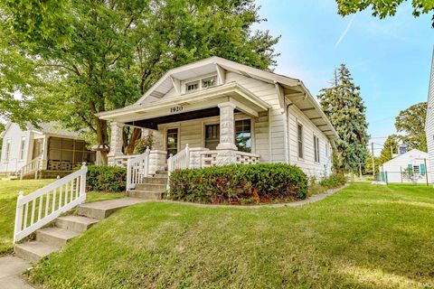 Tiny photo for 1920 perdue Street, Lafayette, IN 47905 (MLS # 202538051)