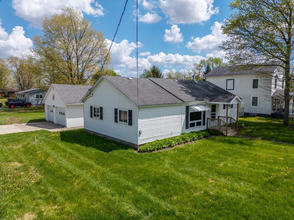 Photo of 106 N Coldwater Street, Fremont, IN 46737 (MLS # 202615220)