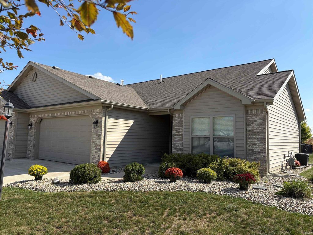 Photo of 2541 Hogans Alley, Decatur, IN 46733 (MLS # 202545947)