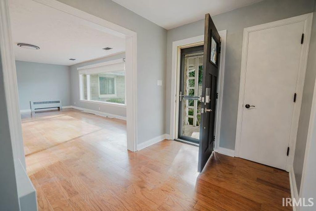 Photo of 1158 Woodlawn Drive, New Castle, IN 47362 (MLS # 202549879)