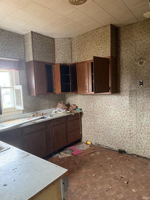 Tiny photo for 308 W Dunn Street, Fulton, IN 46931 (MLS # 202549075)