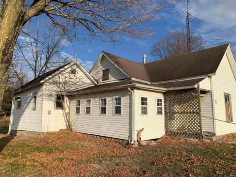 Tiny photo for 308 W Dunn Street, Fulton, IN 46931 (MLS # 202549075)