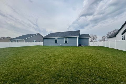 Tiny photo for 510 N Eastfield Circle, Milford, IN 46542 (MLS # 202610908)