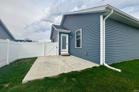 Tiny photo for 510 N Eastfield Circle, Milford, IN 46542 (MLS # 202610908)