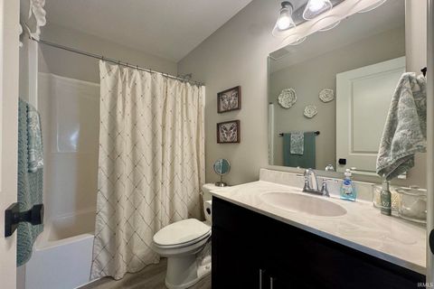 Tiny photo for 510 N Eastfield Circle, Milford, IN 46542 (MLS # 202610908)