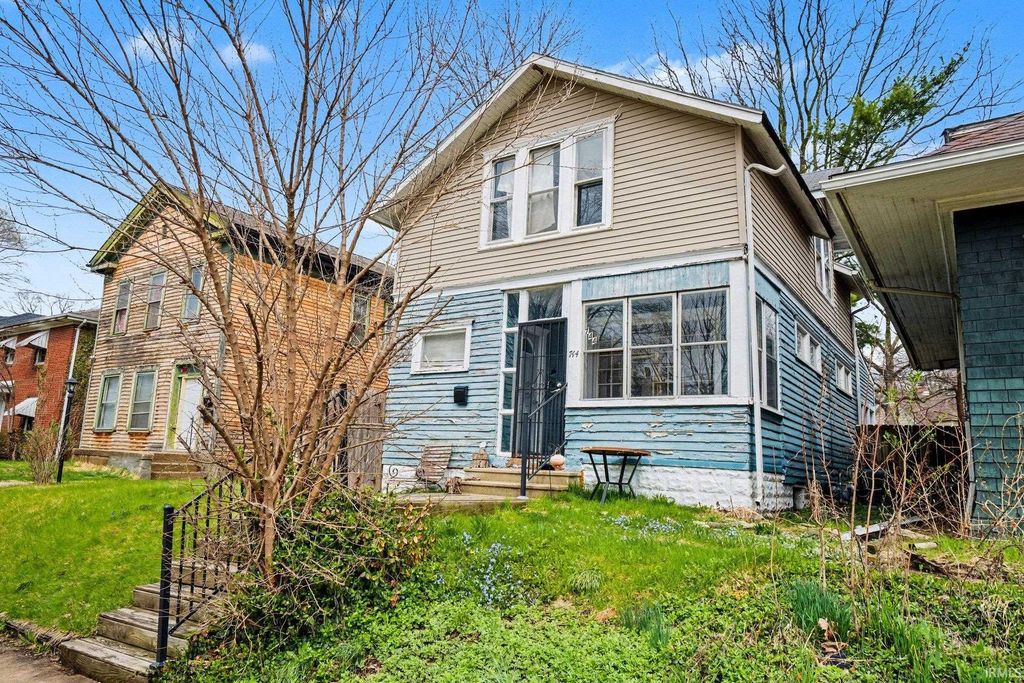 Photo of 744 Portage Avenue, South Bend, IN 46616 (MLS # 202611493)