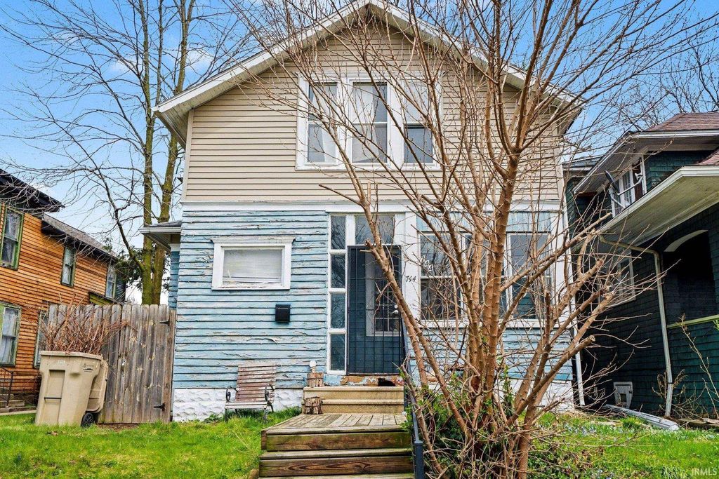 Photo of 744 Portage Avenue, South Bend, IN 46616 (MLS # 202611493)