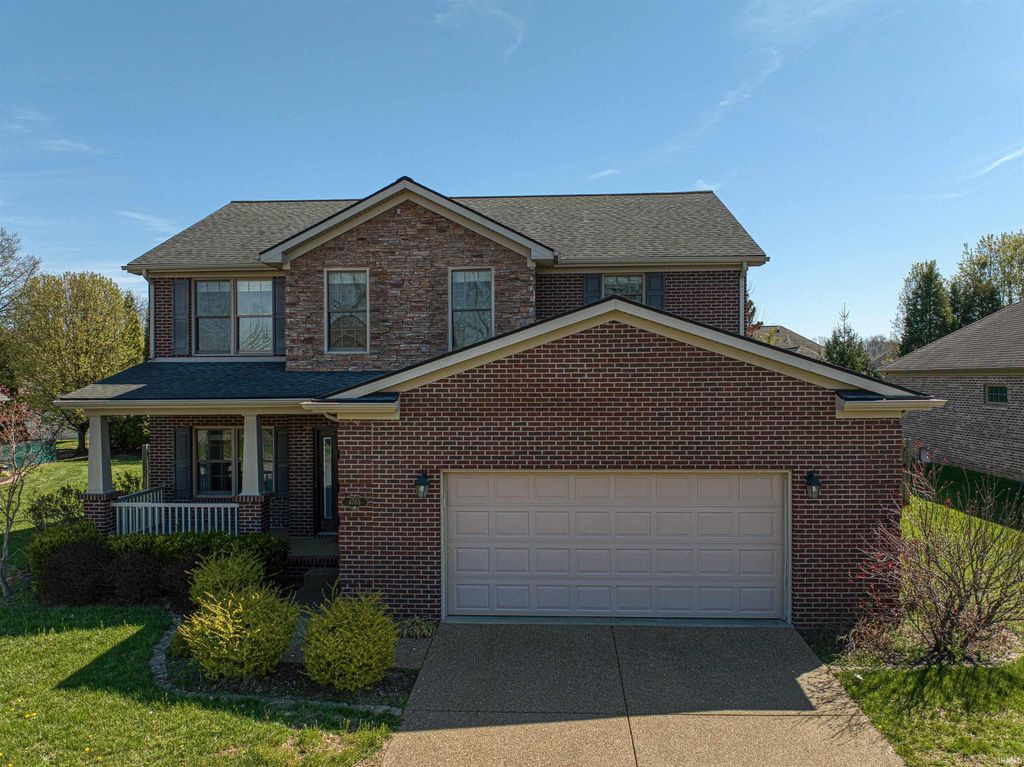 Photo of 4705 Fieldcrest Place Circle, Newburgh, IN 47630 (MLS # 202613204)