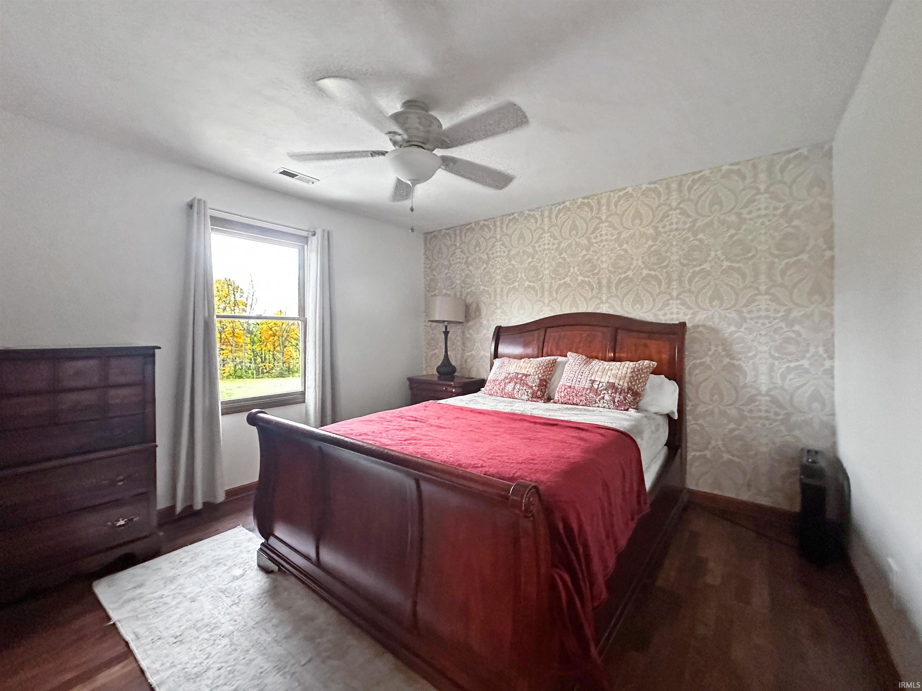 Frankfort, Indiana 46041, United States, 4 Bedrooms Bedrooms, ,3 BathroomsBathrooms,Residential,Active,232751