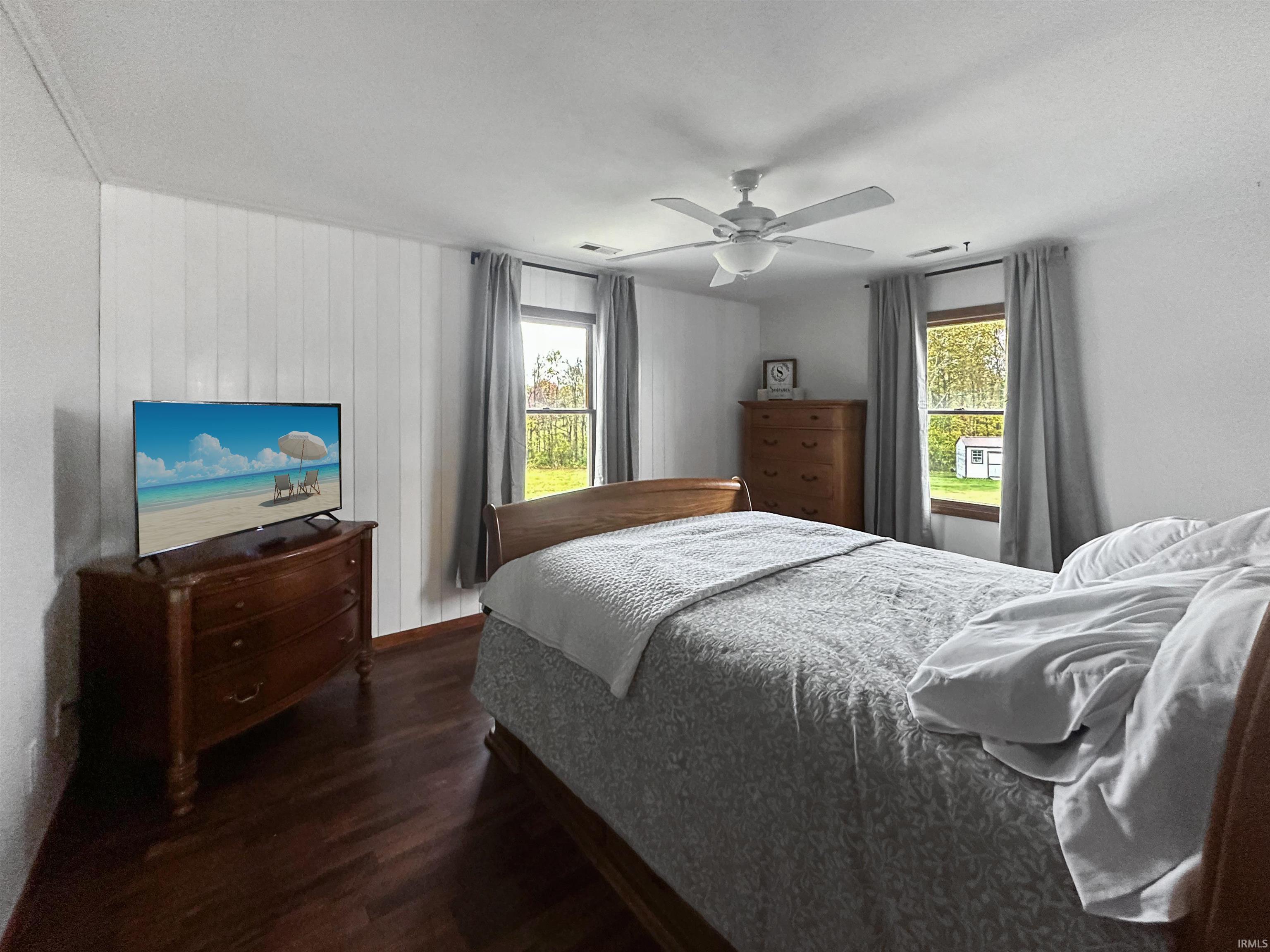 Frankfort, Indiana 46041, United States, 4 Bedrooms Bedrooms, ,3 BathroomsBathrooms,Residential,Active,232751