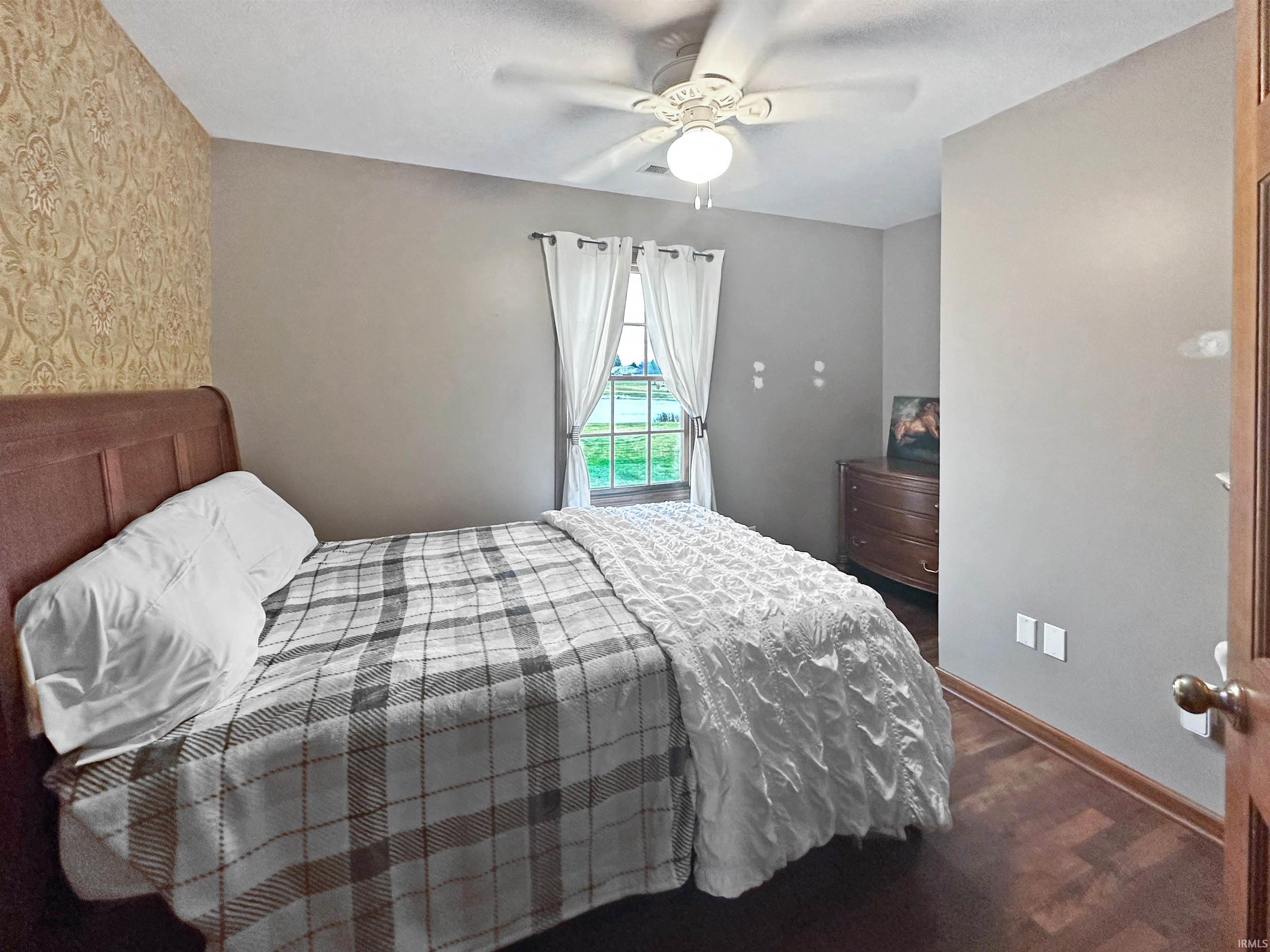 Frankfort, Indiana 46041, United States, 4 Bedrooms Bedrooms, ,3 BathroomsBathrooms,Residential,Active,232751