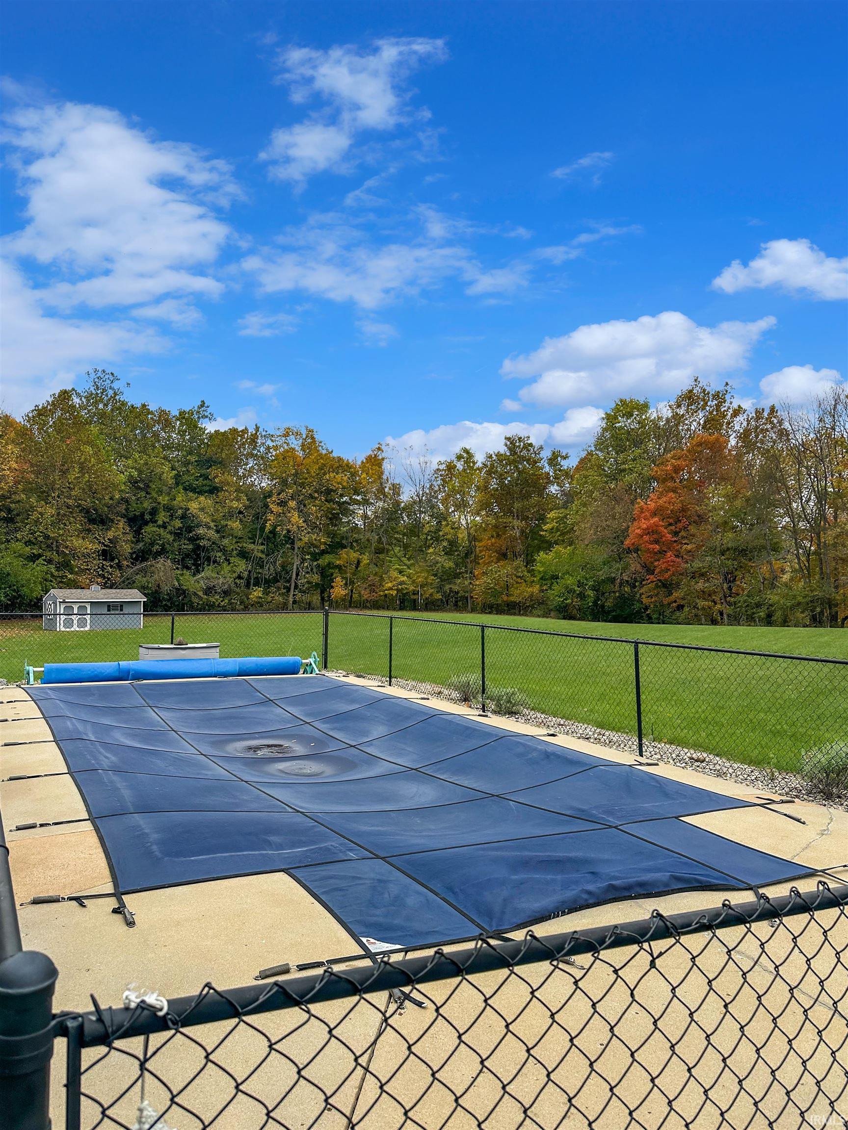 Frankfort, Indiana 46041, United States, 4 Bedrooms Bedrooms, ,3 BathroomsBathrooms,Residential,Active,232751