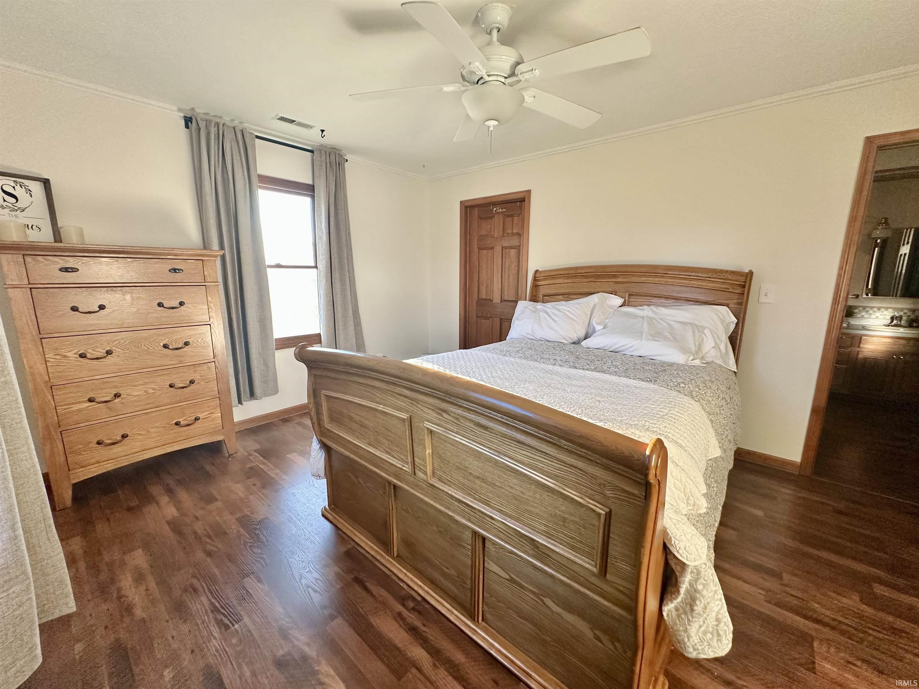 Frankfort, Indiana 46041, United States, 4 Bedrooms Bedrooms, ,3 BathroomsBathrooms,Residential,Active,232751