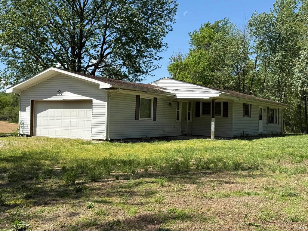 Photo of 422 N Old Plank Road, Boonville, IN 47601 (MLS # 202613696)