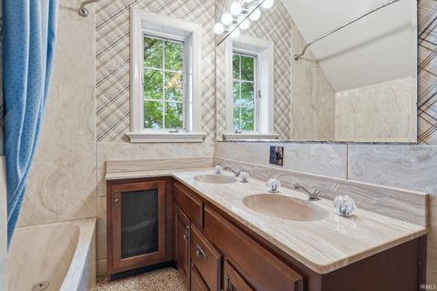 Tiny photo for 300 W 7th Street, North Manchester, IN 46962 (MLS # 202622429)