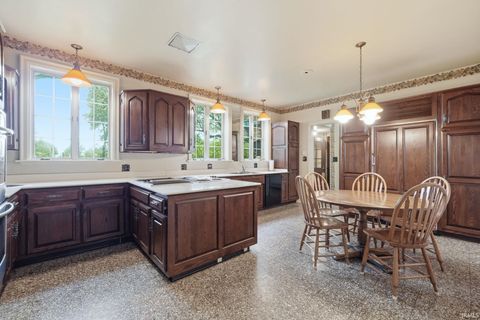 Tiny photo for 300 W 7th Street, North Manchester, IN 46962 (MLS # 202622429)
