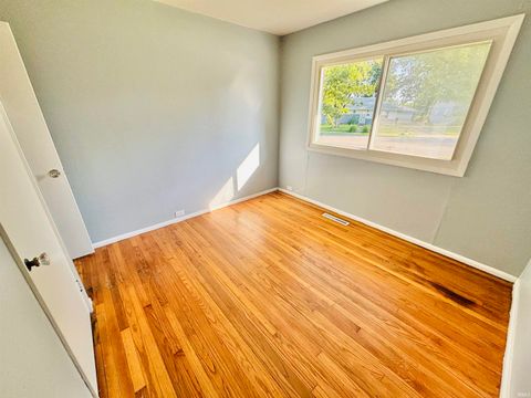 Tiny photo for 1309 Hedgewood Drive, Lafayette, IN 47904 (MLS # 202611721)