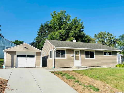 Photo of 1309 Hedgewood Drive, Lafayette, IN 47904 (MLS # 202611721)