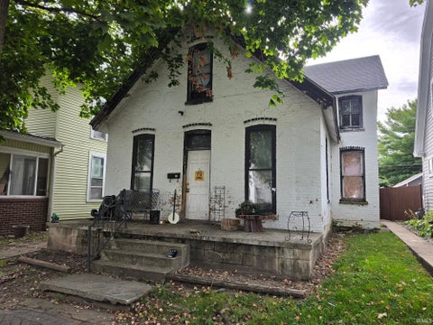 Photo of 127 W 6th Street, Peru, IN 46970 (MLS # 202641264)
