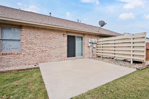 Tiny photo for 411 Mirage Drive, Kokomo, IN 46901 (MLS # 202606243)